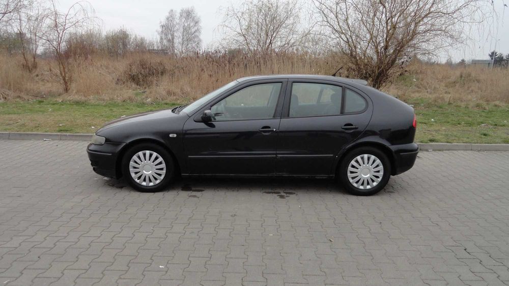 Seat Leon Na Częsci 1,8 benzyna na Częsci rok 2002 kolor LC9Z