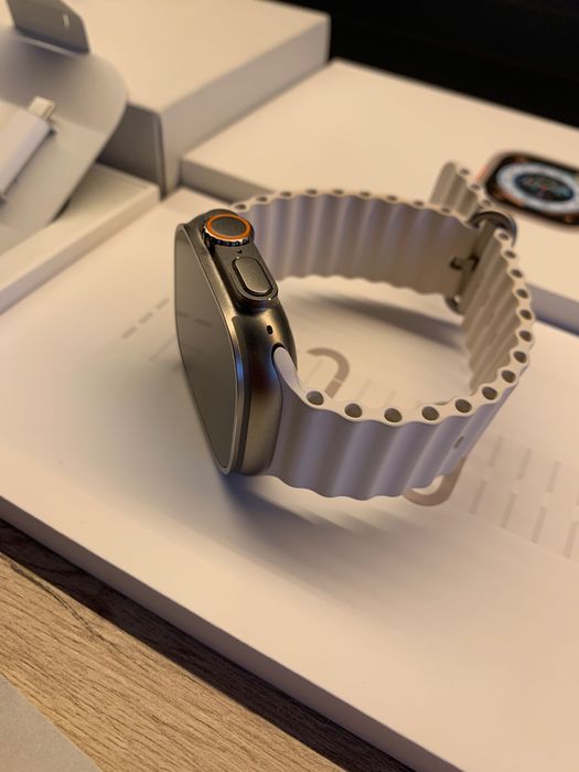 Apple Watch Ultra 49mm Titanium. Idealny stan