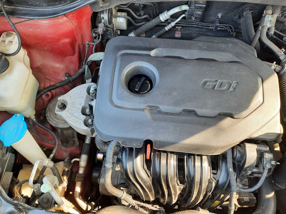 Продаю Hyundai Santa Fe 2016