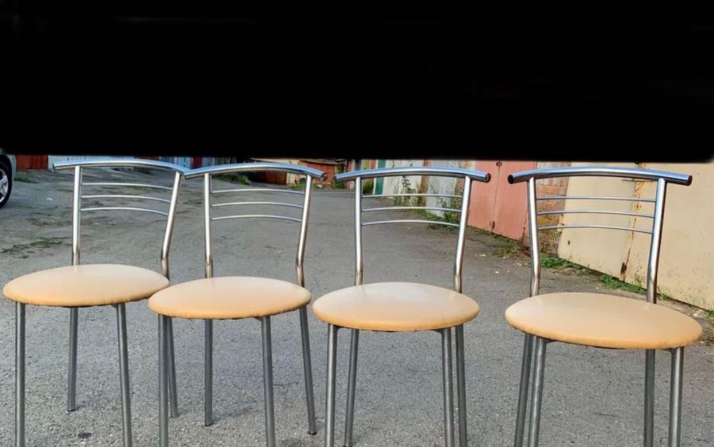 Стілець не нові 13