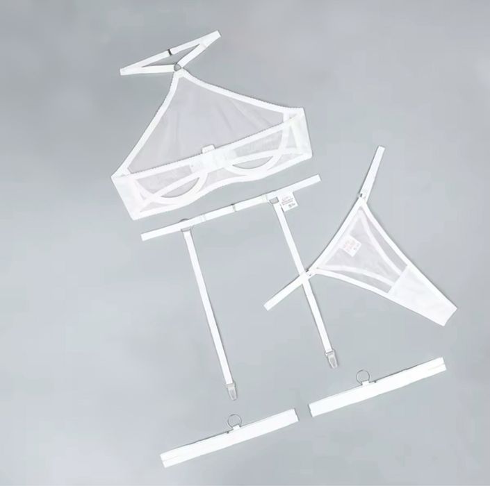 Kobieca seksowna bielizna biała