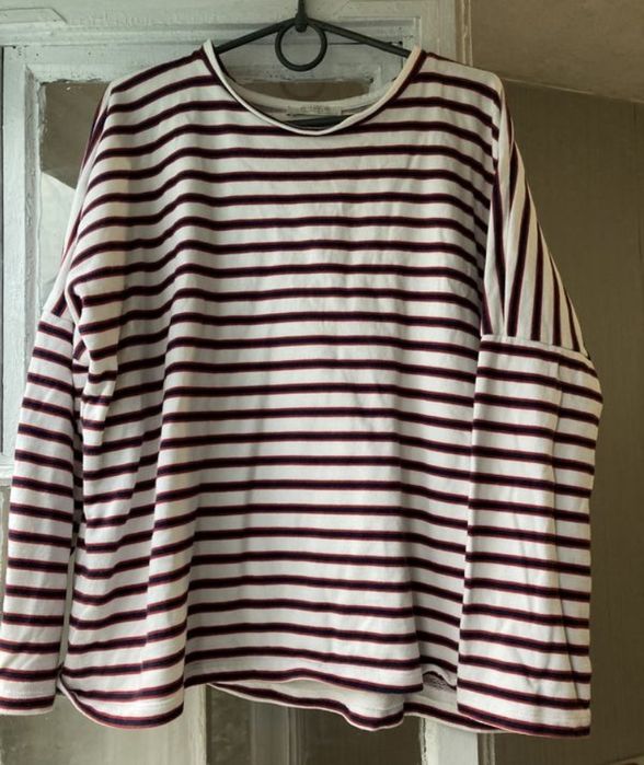 Кофта в лінію від Zara