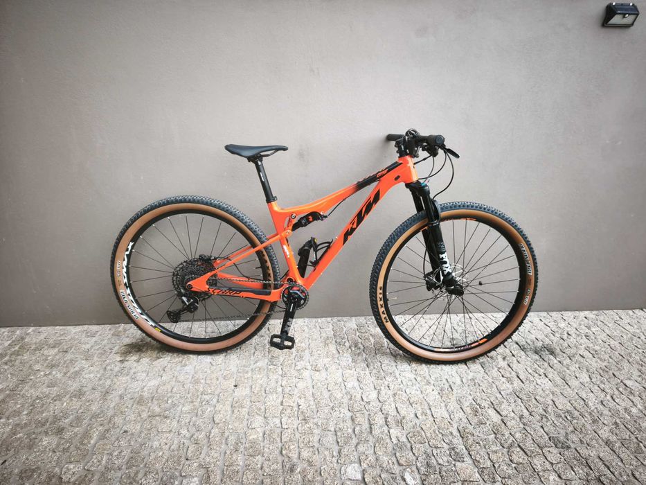 Ktm scarp carbono suspensão total FOX OPORTUNIDADE
