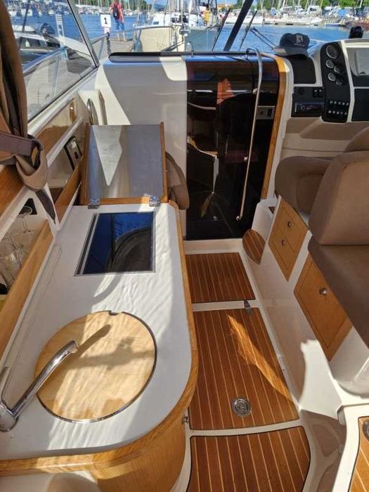 Łódź motorowa Bella Aquador 26 HT/2012 rok