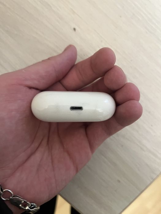 наушники air pods pro 1 с одним левым наушником и кейс