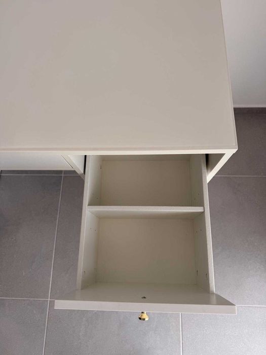 Toucador branco IKEA
