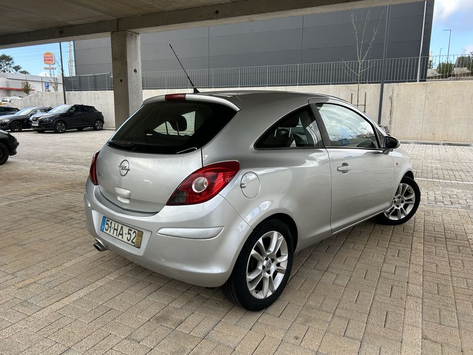 Opel Corsa 1.2 full extras 5 Lugares