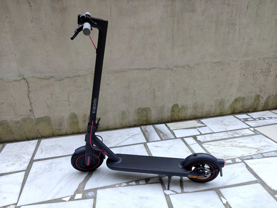 Vendo Trotinete Elétrica XIAOMI MI Electric 4 Pro (350 W - Autonomia: 55 Km - Preta)