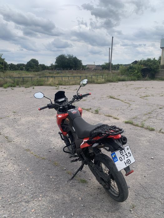 Продам мотоцикл 200 кубів