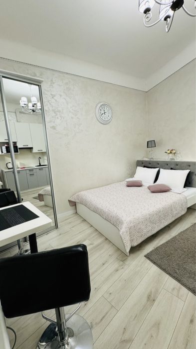 Подобово  центр , близько Оперний і Форум