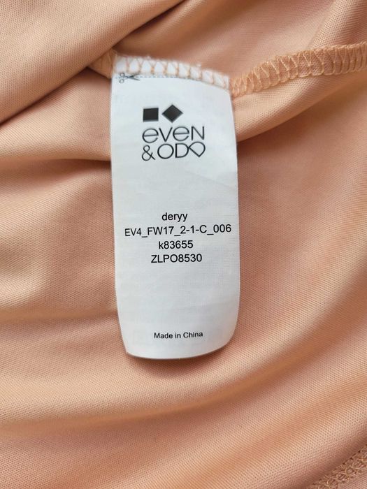 krótka sukienka na ramiączkach Even & Odd