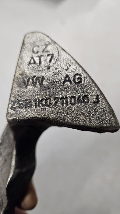 Łapa dźwignia kowadło wybieraka lewarek biegów vw seat skoda audi