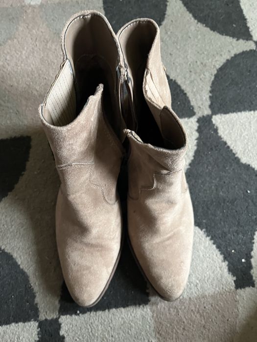 Witam sprzedam buty skórzane