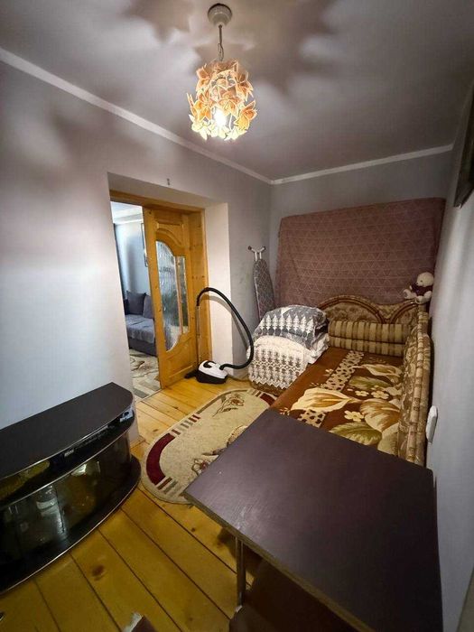 Продається дворівнева квартира смт Путила, вул. Українська