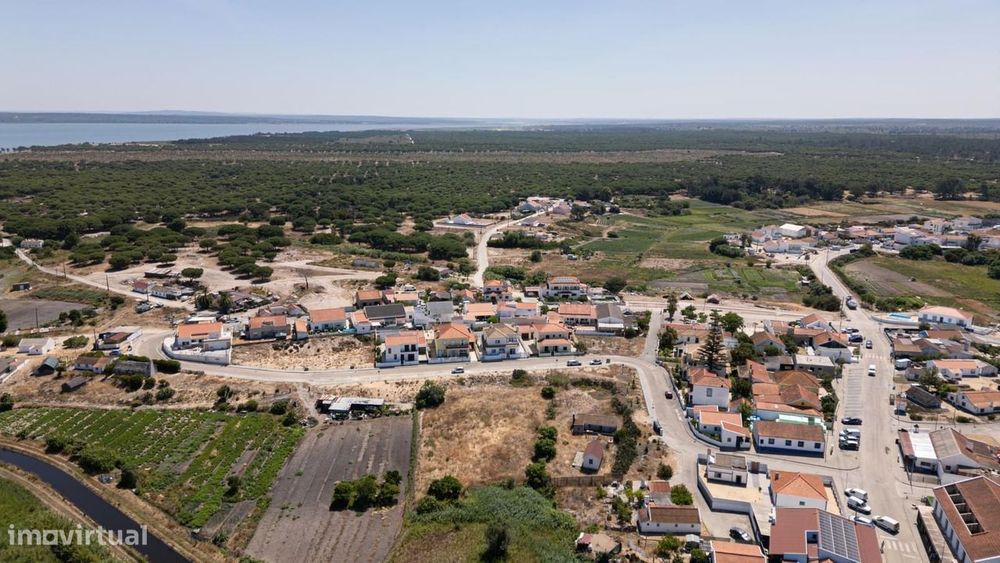 Moradia Isolada T2 com jardim, Carrasqueira, Alcacer do Sal