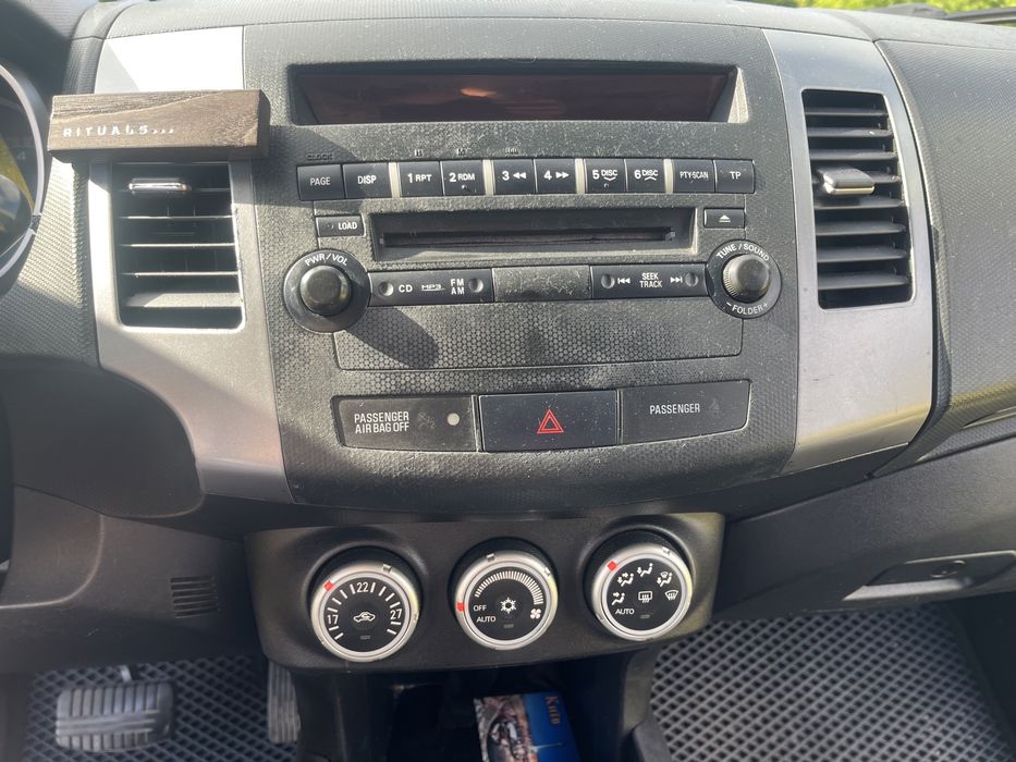 Mitsubishi Outlander xl 2008 2.4