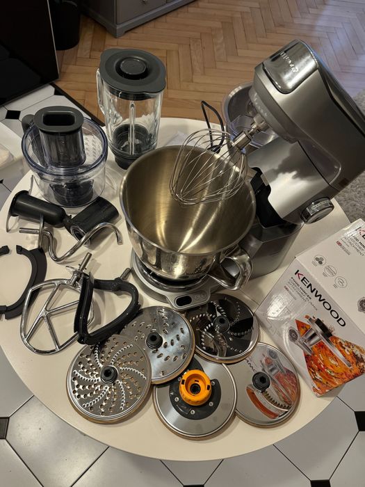 Kenwood Titanium Chef Baker XL –bogaty zestaw, 2 misy, waga - JAK NOWY
