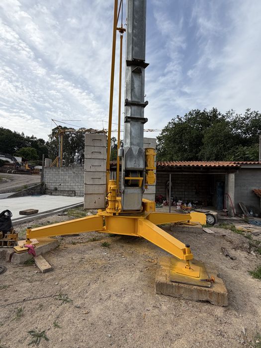 Grua automontante potain hd 21 A