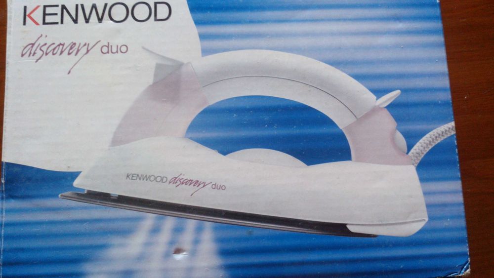 Ferro de engomar ideal para viagem portátil Kenwood compacto