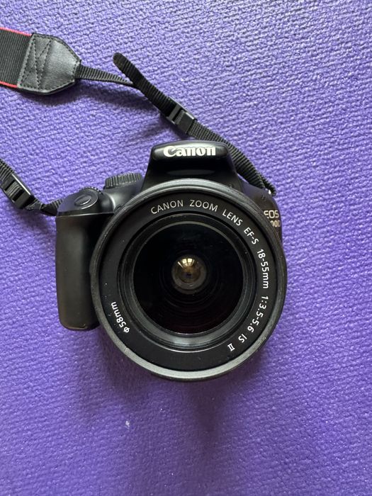 Дзеркальний фотоапарат Canon EOS1100D Kit18-55