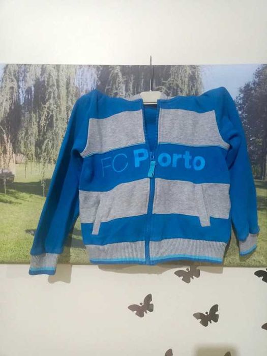 Casaco malho com capuz F.C.P 6/8 anos