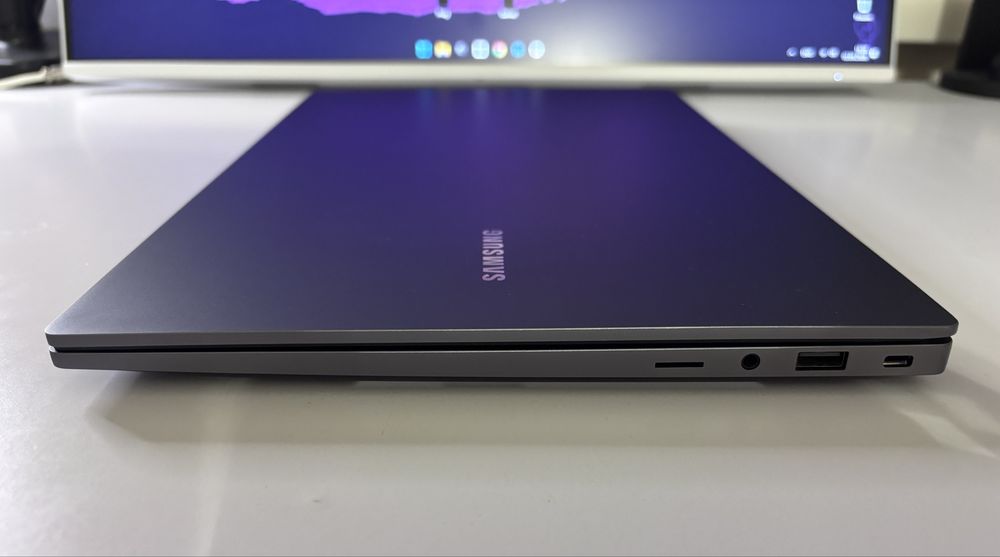 Samsung Galaxy Book 4