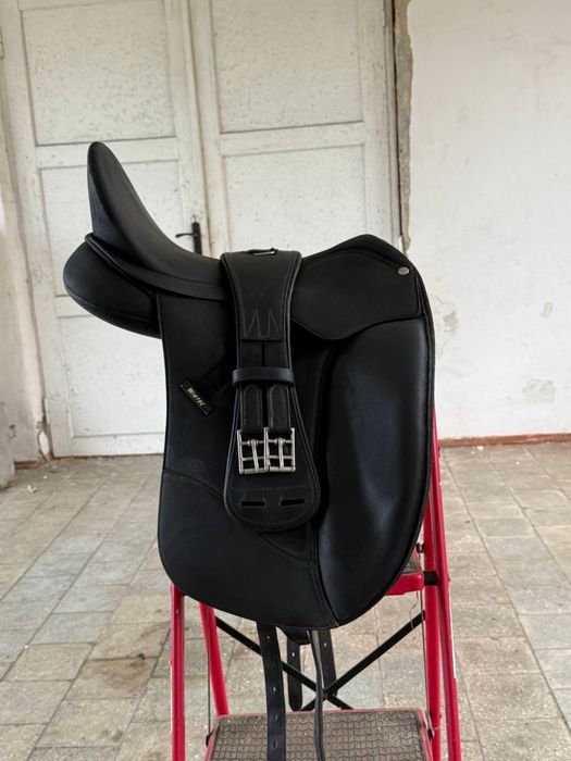 Виїздкове сідло Wintec isabell werth 2