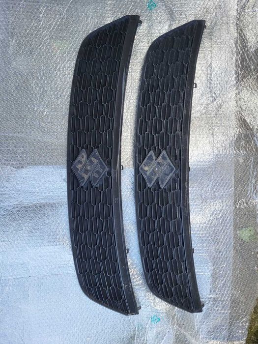 SUZUKI SWIFT MK7 Atrapa grill