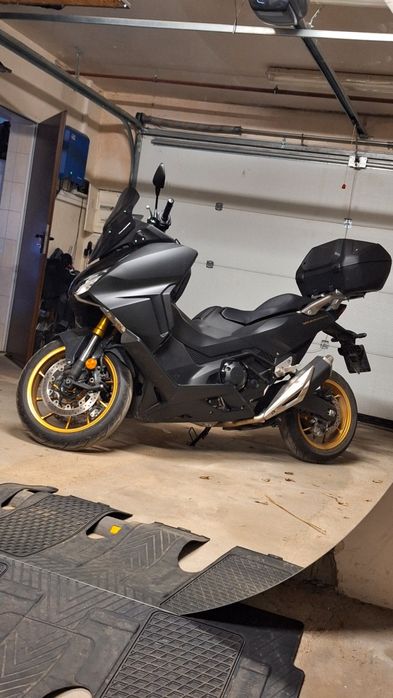 Honda Forza 750 przebieg 3170 km.