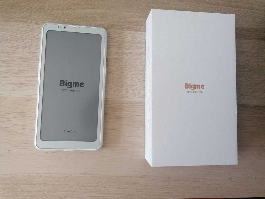 Fully new e-ink phone Bigme hibreak pro color