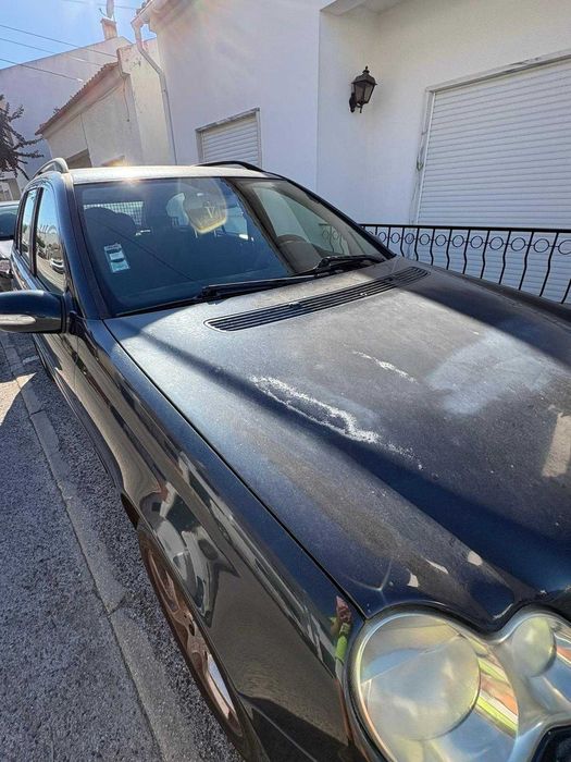 Carrinha Mercedes Benz