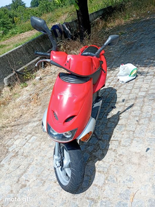 aprilha Scooter 50cc muito boa