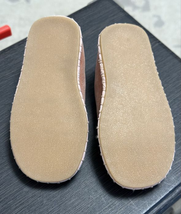 Велюрові балетки zara