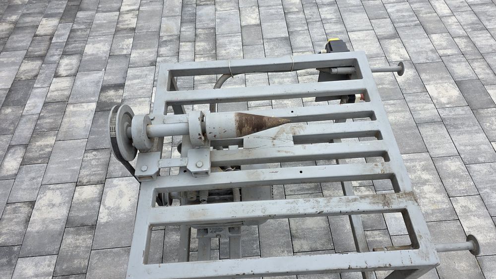 Łuparka do drewna świder rębak elektryczna