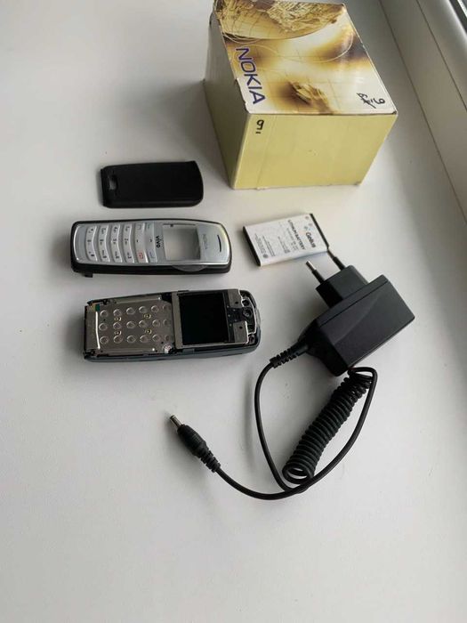 Телефон Nokia 2125 CDMA Новый корпус, зарядное, аккумулятор