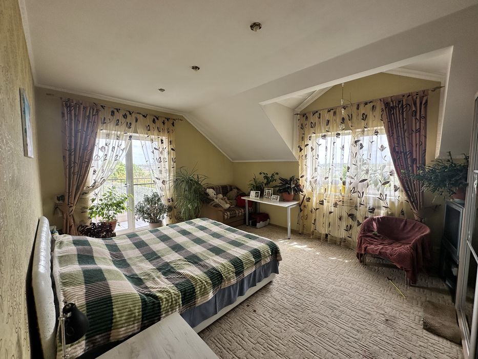 Продаж будинок Ж/М Перемога між Ж/М Сокіл