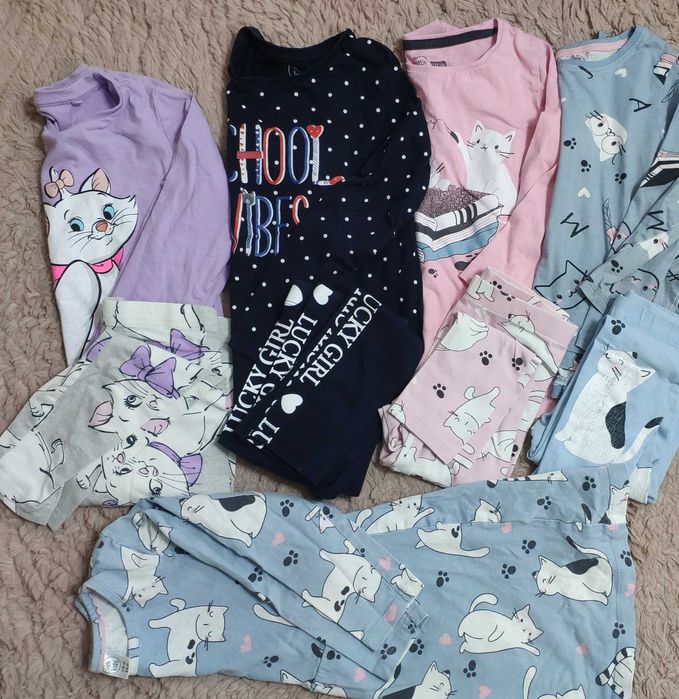 Zestaw ubrań dla dziewczynki 116/122