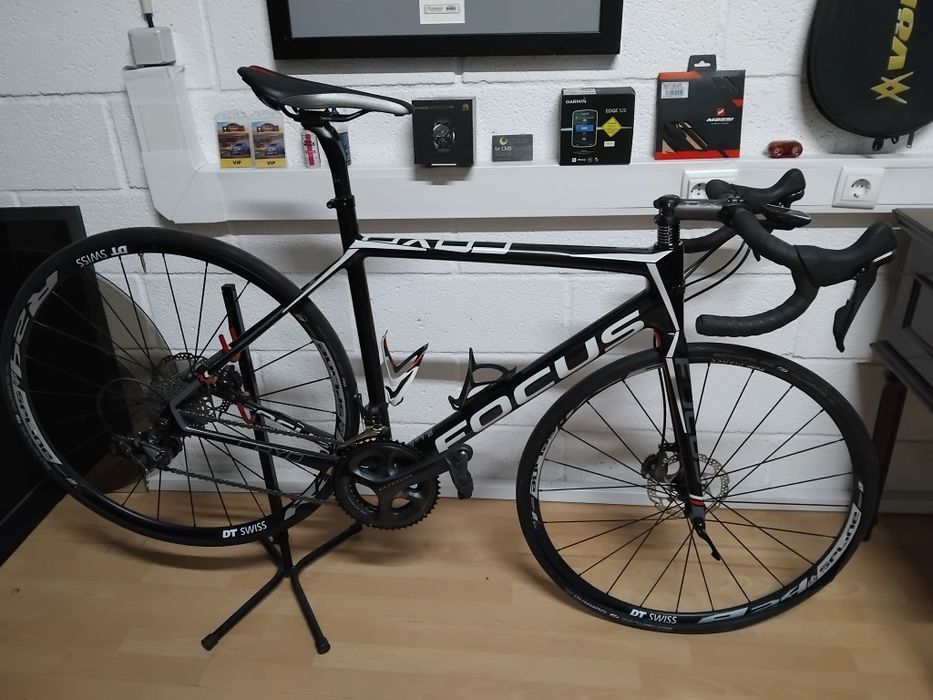 Vendo Bicicleta Estrada Focus com 1000km