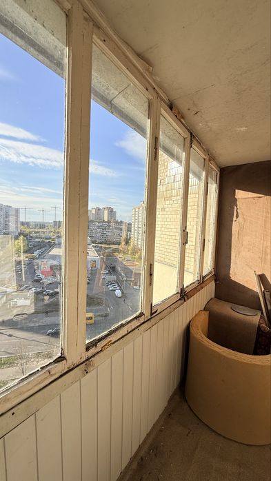 Продаж 3х кімнатноі , вул. Радунська 38, Троєщина