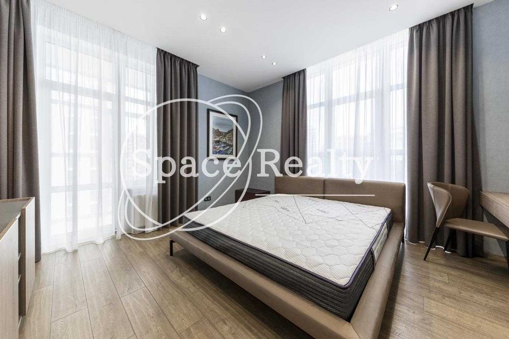 Продаж 4-кімнатної квартири в ЖК Новопечерські Липки - Драгомирова 15Б