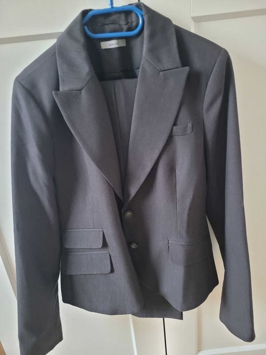 Elegancki garnitur damski szary rozm 40/42