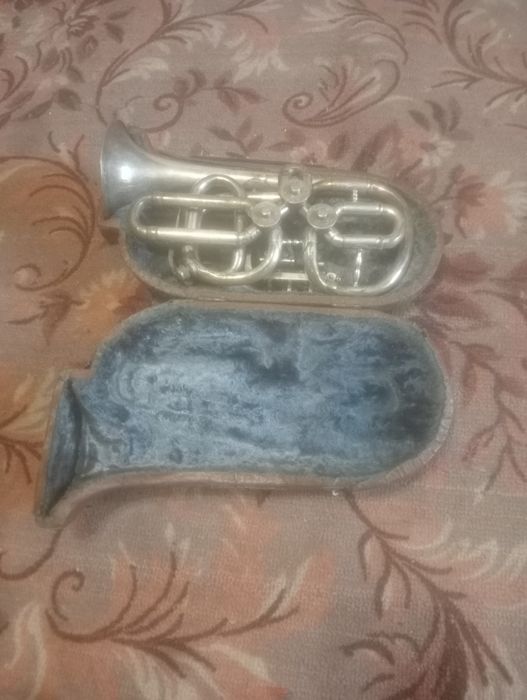 Труба корнет с мундштуками