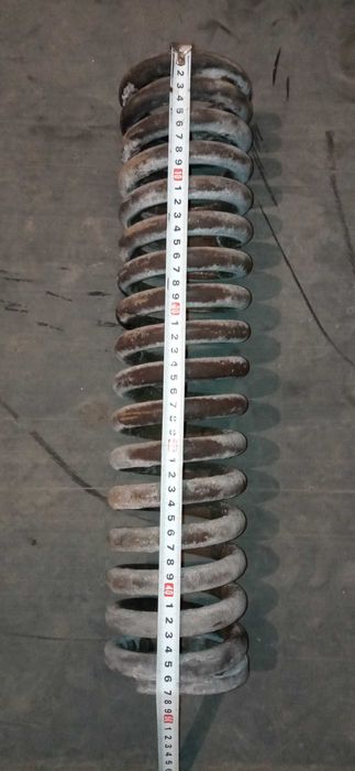 Пружини масивні.