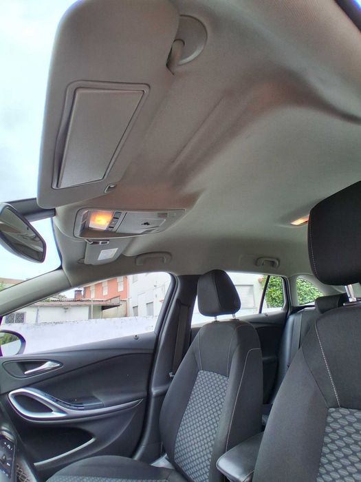 OPEL ASTRA  de 2017, como nova