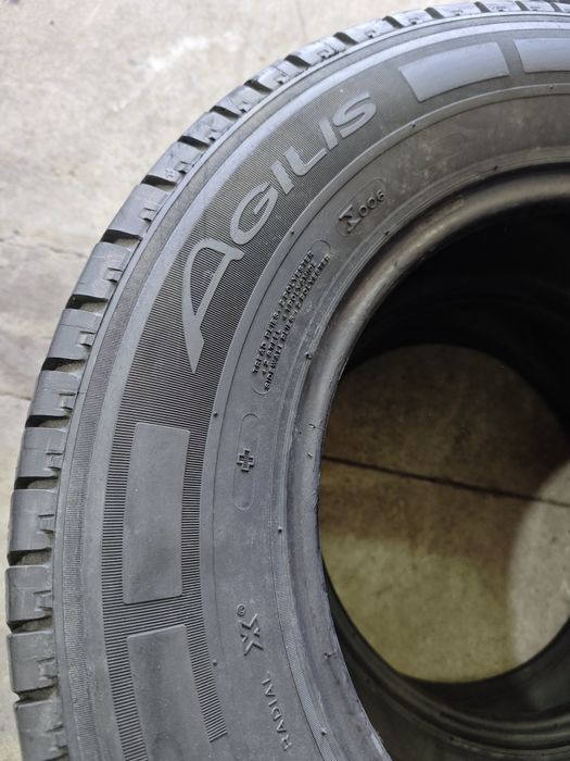235/65/16C Michelin