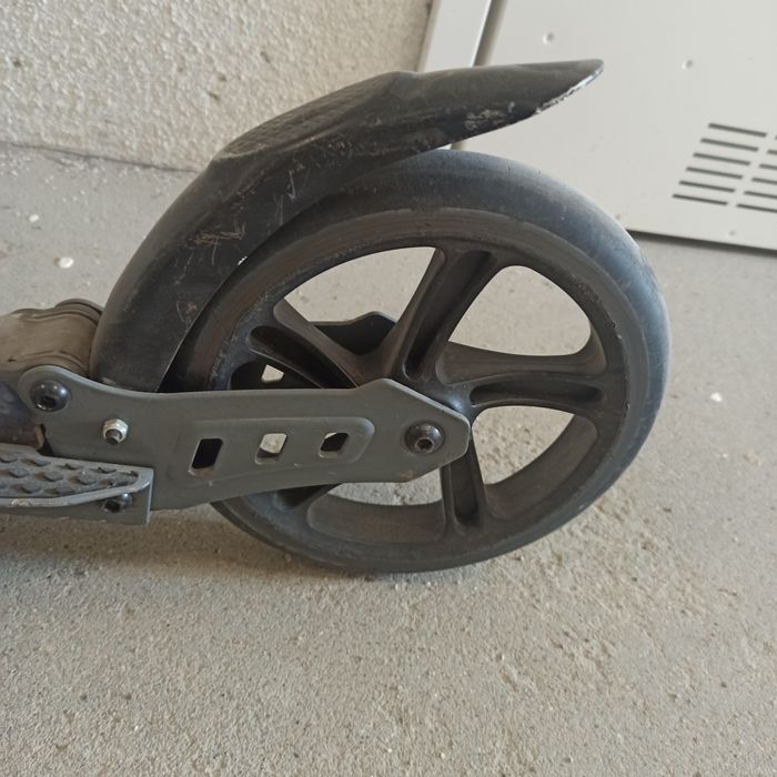 Hulajnoga regulowana