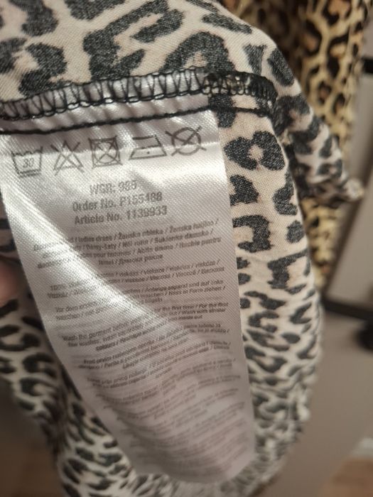 Sukienka w panterkę