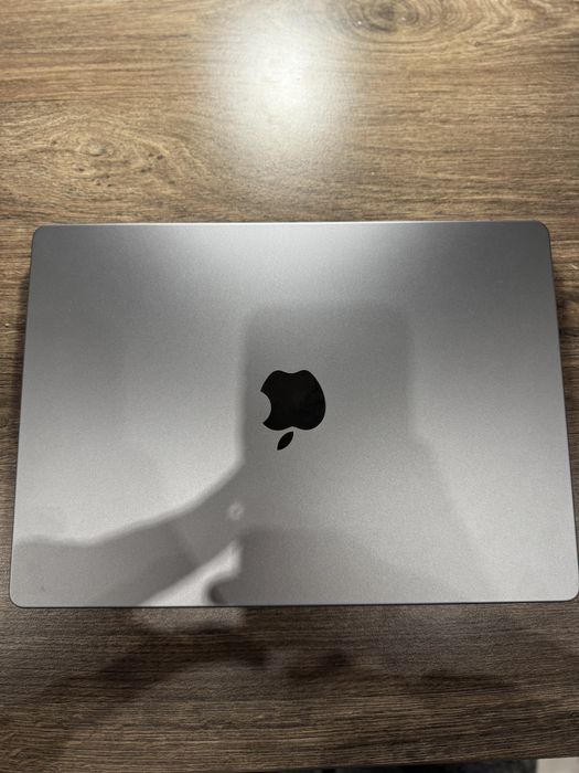 Macbook Pro 14” M1 Pro 512GB 16GB RAM