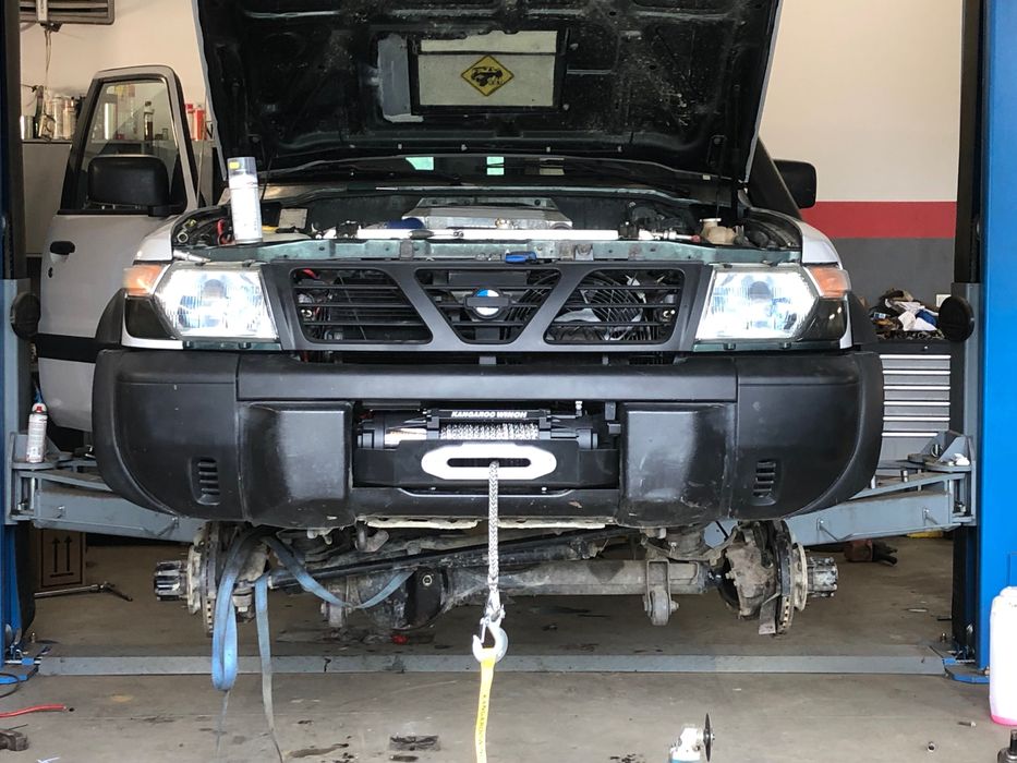 Nissan Patrol Y61 Płyta wyciągarki ori zderzak