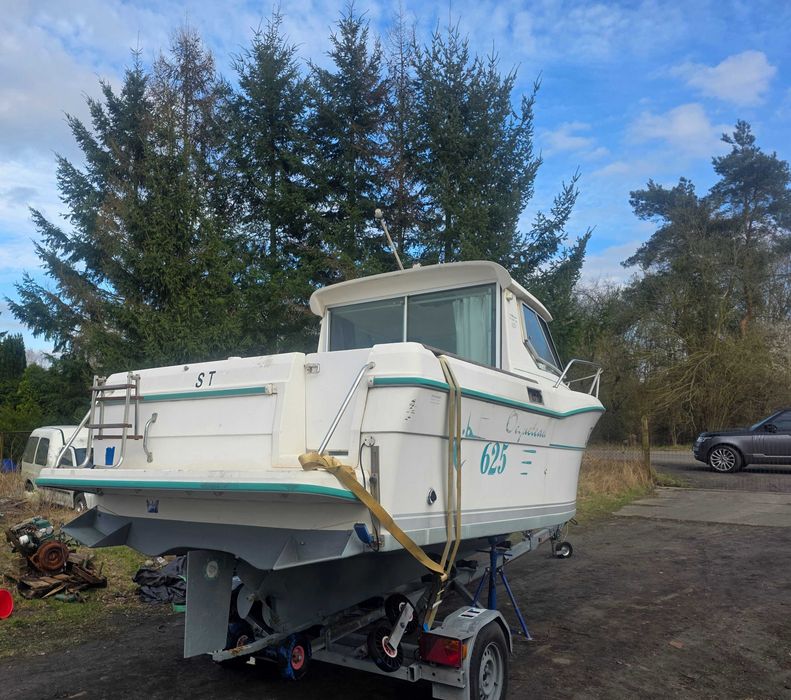 Łódź motorowa Ocqueteau 625 Volvo penta TAMD 22 Diesel
